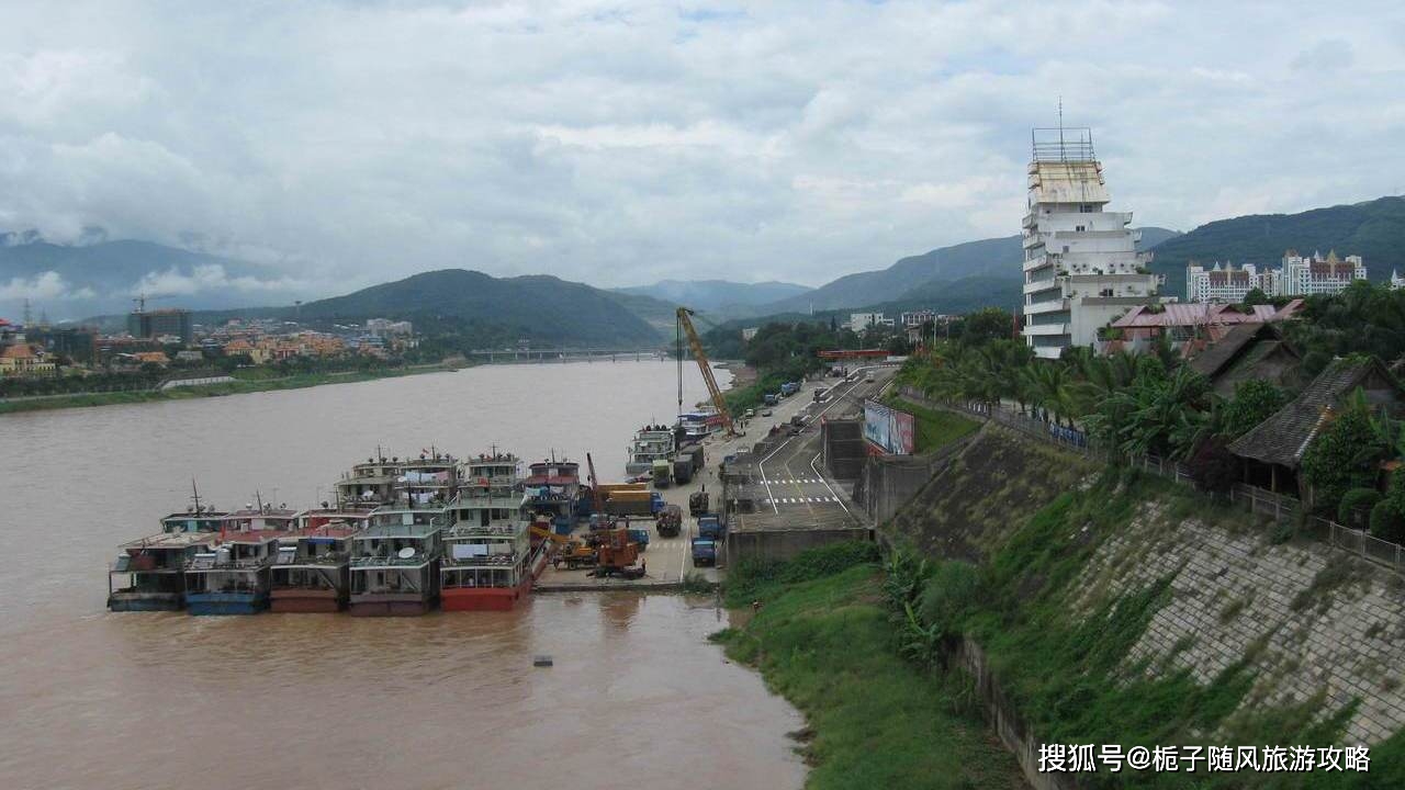 防城港_港防城卷粉哪家好吃_港防城港书记