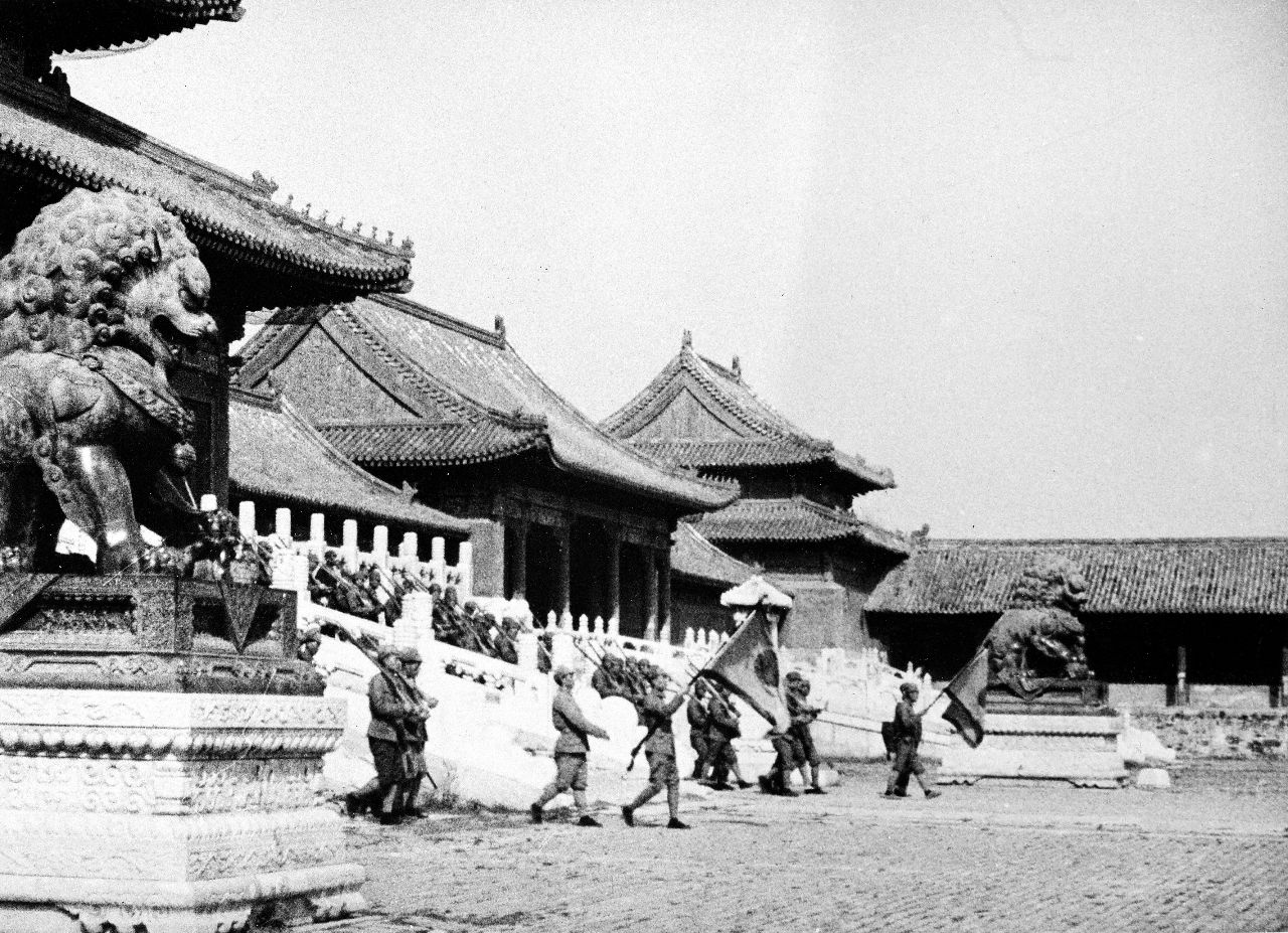 杨树日本侵略者会那么好心的放过故宫？笑话！无知！