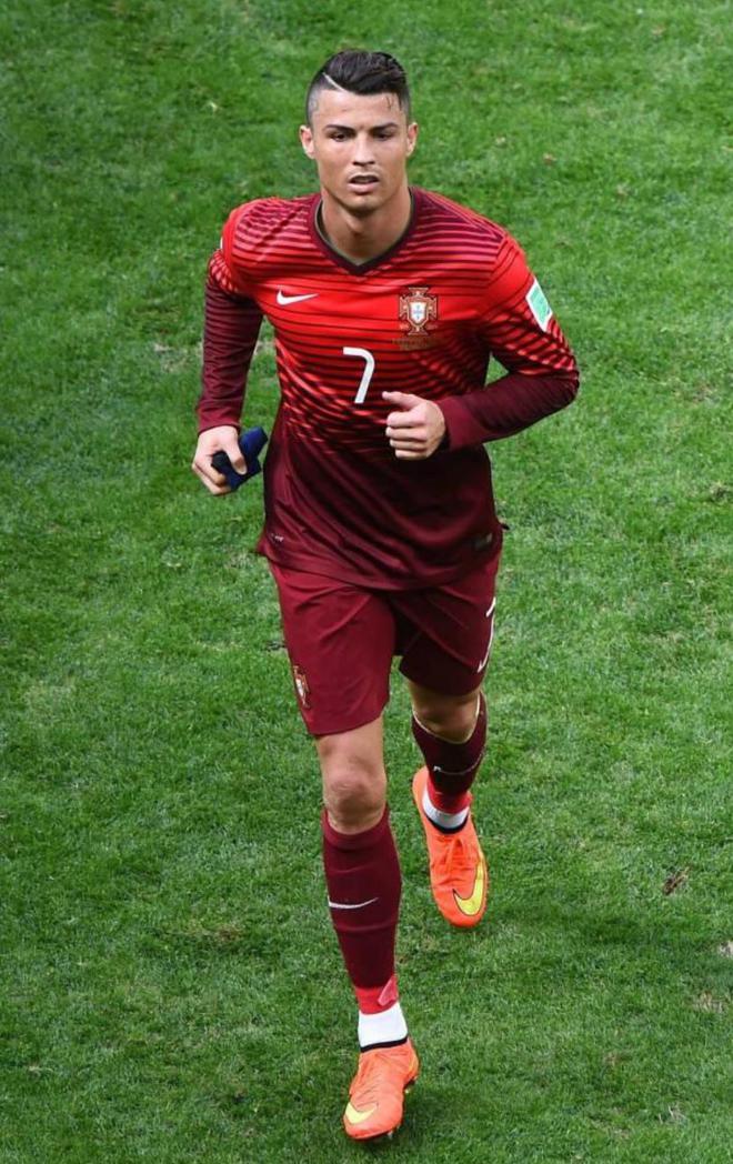 打不成篮球,我就只好跑去踢足球了(图2) 足球:_足球直播_足球比分-即时比分