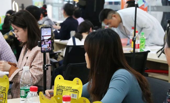 跨界电商：_跨境电商平台哪个最好最可靠_跨界电商的行业现状