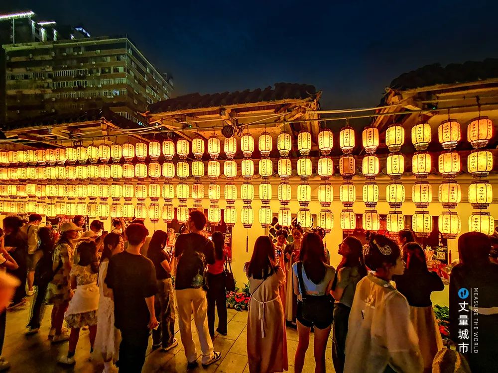 “王婆说媒”已婚男把蹭流“网红”请下台狠狠吸粉