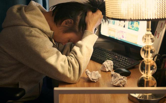 非工作时间的移动办公到底算不算加班、能不能申请加班费?(图2) 办公桌_办公软件_办公